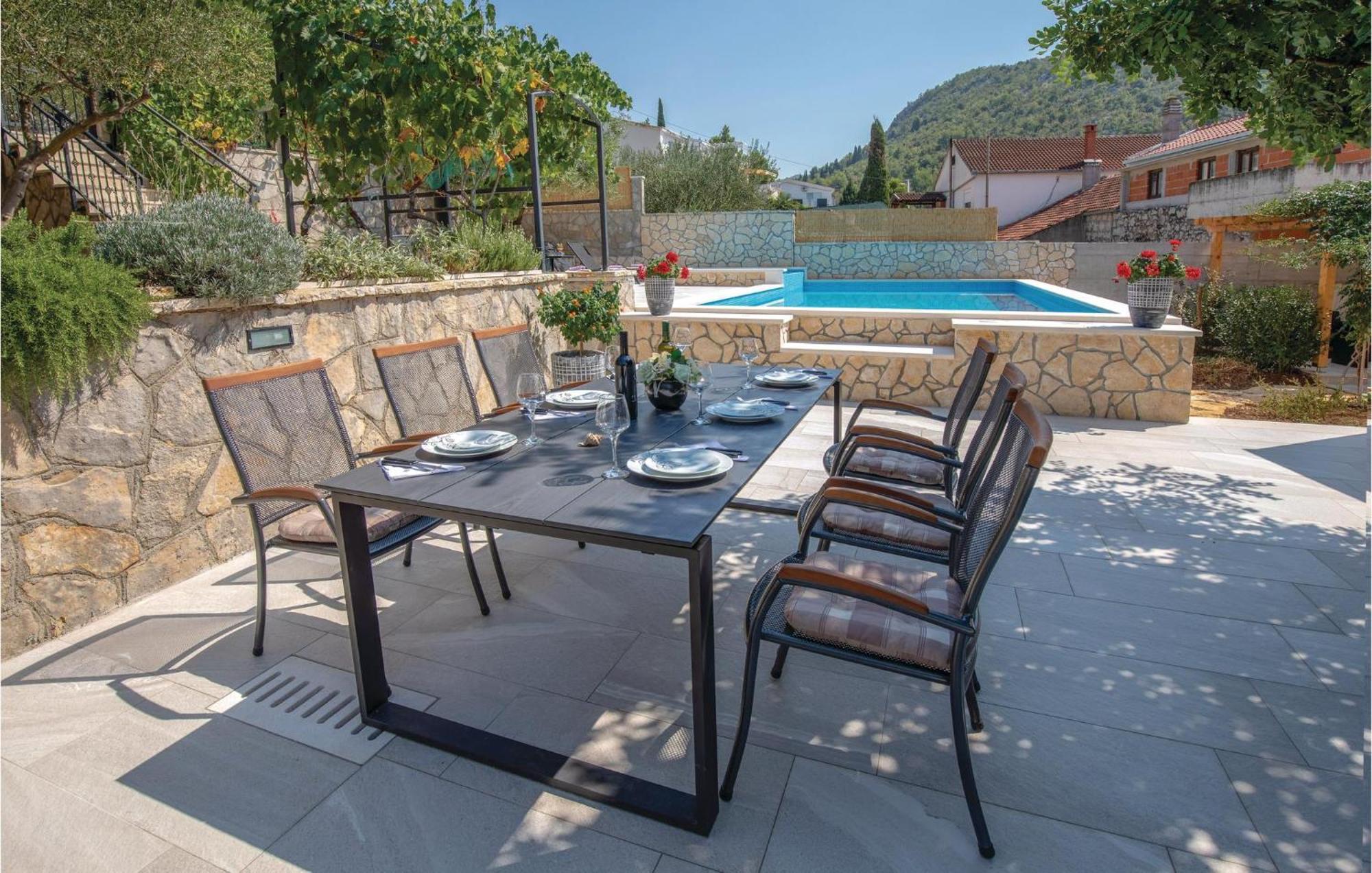 Nice Apartment In Blace With Wifi Exterior photo