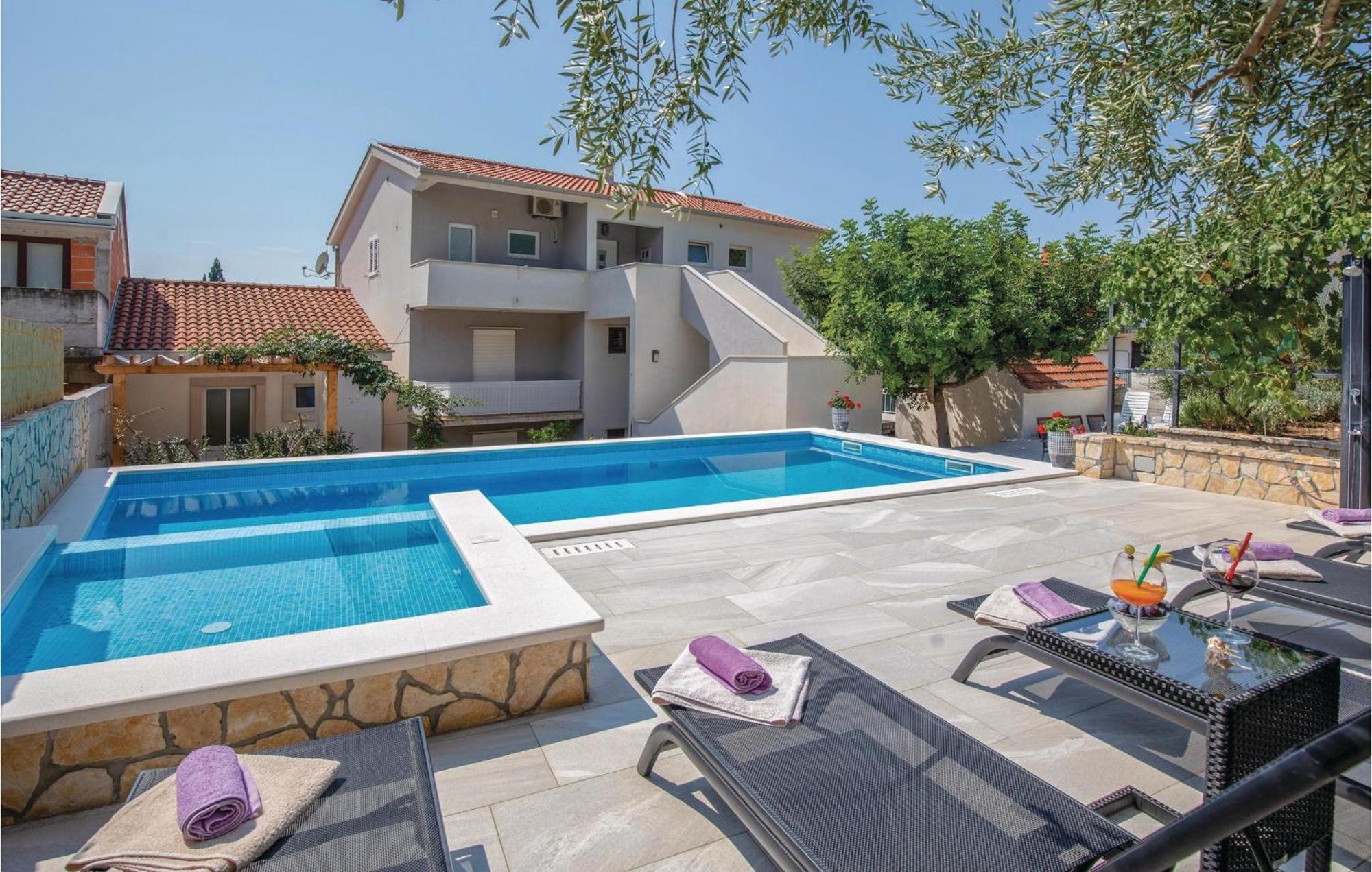Nice Apartment In Blace With Wifi Exterior photo